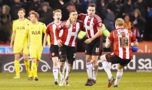JOSE Mourinho masing mengingat benar bagaimana anak asuhnya kalah di tangan Tottenham Hotspurs, awal tahun 2015 ini. Dan, mimpi buruk tersebut kembali datang begitu laga semifinal Capitol One di Bramal Lane, Sheffield berakhir. Pasalnya, Tottenham Hotspurs-lah yang akan jadi lawannya di laga final, 1 Maret mendatang.