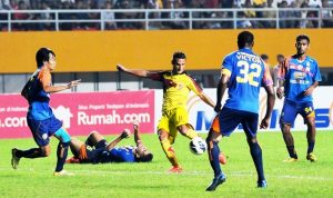 Sriwijaya FC vs Arema Cronus, SCM Cup 201