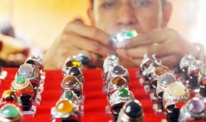 BATU AKIK -bandung-ekspres