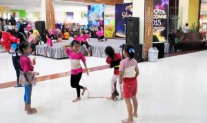 Ilustrasi Suasana Mal di Kota Bandung