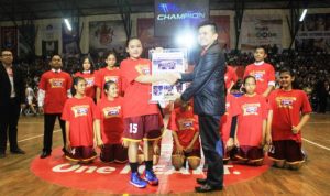Champion putri Honda DBL 2015 2 -bandung-ekspres