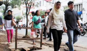 Relawan - KAA - bandung ekspres