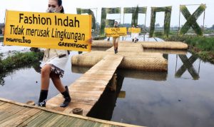 Greenpeace Sindir lewat Fashion Aksi Greenpeace - bandung ekspres