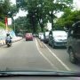 Antrean kendaraan mengular menuju arah Lembang