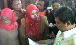Bidan PTT Luapkan Unek-unek kepada Menteri