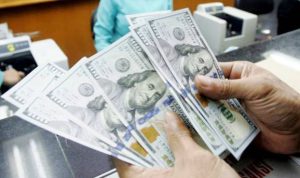 DOLAR MENGUAT - bandung ekspres