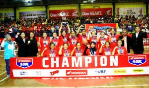 Juara Tim Putri SMAN 9 Bandung - Honda DBL West Java 2015 - bandung ekspres