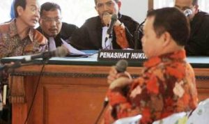 Sidang Lanjutan Bupati Karawang Hadirkan 3 Saksi Ahli Sidang Lanjutan Bupati Karawang- bandung ekspres