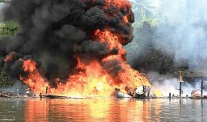 Kapal BBM Terbakar kapal bbm terbakar