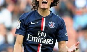 Sinyal Cavani Bisa Kembali SELEBRASI: Edinson Cavani kemungkinan besar kembali ke Seri A.