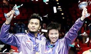 Pasangan ganda campuran Tantowi AhmadLiliana Natsir - Asia Championship 2015