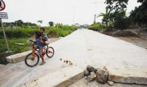 pengerjaan Jalan Aruman