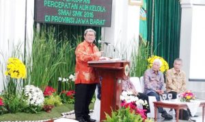 aher- peralihan kelola SMA-SMK - bandung ekspres