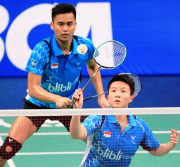 WAHYUDIN/JAWA POS MITOS: Ganda campuran Tontowi Ahmad/Liliyana Natsir belum pernah naik podium di Tanah Air sejak bermain bareng tahun 2011 lalu.
