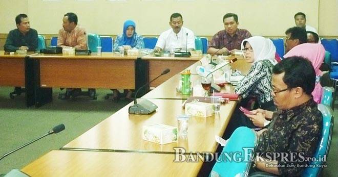 Badan Muyswarah DPRD Kota Cimahi - bandung ekspres