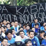 Demo Bobotoh terkaitan Pembekuan PSSI - bandung ekspres