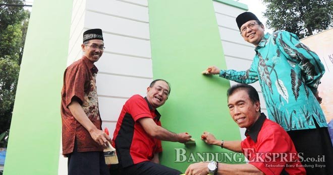 Kansai Paint Warnai Sepuluh Masjid Kansai paint