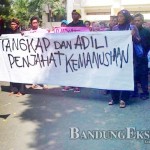 Korban Tanah Retak Tuntut Relokasi - bandung ekspres