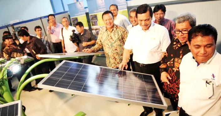 Kunjungan Kepala Staf Kepresidenan ke PT. LEN - bandung ekspres