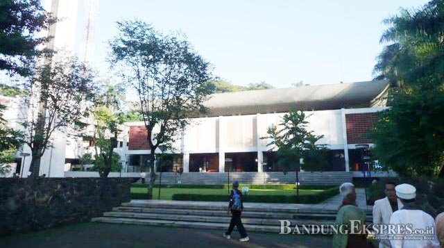 Siapkan 20 Tokoh Nasional Mesjid Salman-