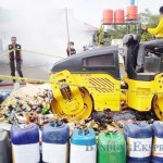 Musnahkan 8.992 Botol Miras - bandung ekspres