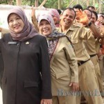 JP Photo APRESIASI KERJA: Meski tidak mendapatkan THR, para PNS akan mendapatkan gaji ke 13.