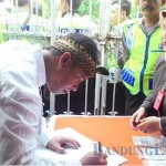 Pasangan calon bupati dari tim Sabilulungan Dadang M Naser- bandung ekspres