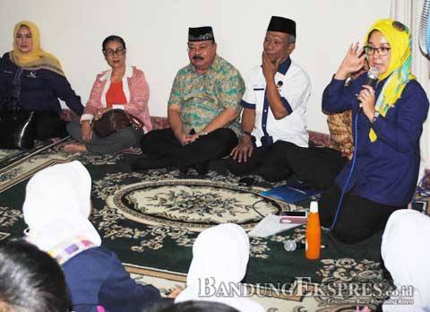 Menyatu dengan Masyarakat Bukber nasdem