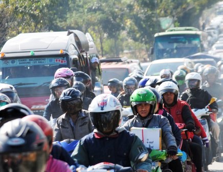 By Pass Cicalengka Masih Macet pada H-1
