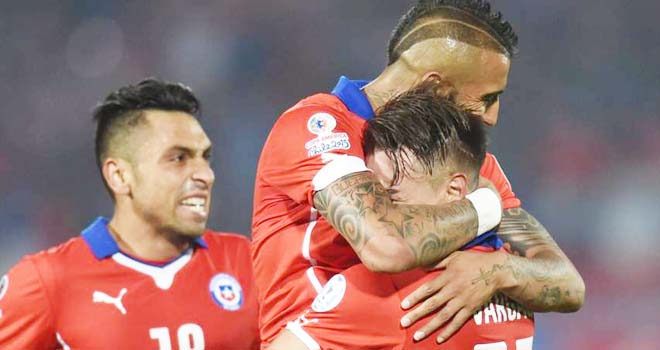 Gelaran Copa America 2016 di AS EUFORIA: Para pemain Cile saat merayakan gelar juara Copa America 2015 usai mengkandaskan Argentina. Sementara itu, untuk tahun depan gelaran tersebut akan dilangsungkan di AS.