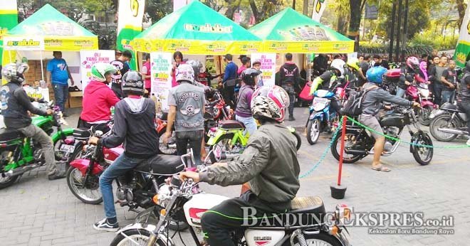 Evalube Ajak Bikers Bandung Sebar Kebaikan Evalube