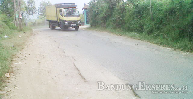 Jalan Rusak
