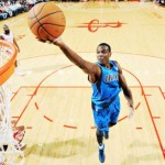 TUTUP LUBANG: Kegagalan merekrut DeAndre Jordan membuat tim Dallas Mavericks berpaling dan langsung merekrut Samuel Dalembert untuk memperkuat timnya musim 2015-2016.