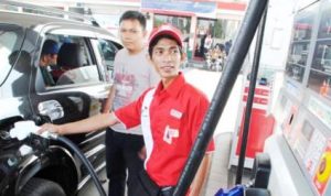 Setelah menuai kontrofersi, pemerintah akhirnya secara resmi mengumumkan kenaikan BBM Bahan pada pukul 14.30 WIB, Sabtu (3/9).