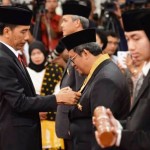 Aher Raih Bintang Jasa Utama