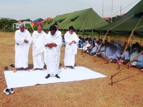 Calhaj Ikuti Praktik Kolosal Manasik Haji HAJI