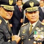 Mantan Panglima TNI Jenderal Moeldoko saat menghadiri pengangkatan Jenderal Gatot Nurmantyo sebagai Kasad.