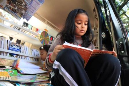 Disdik Larang Penjualan Buku Paket