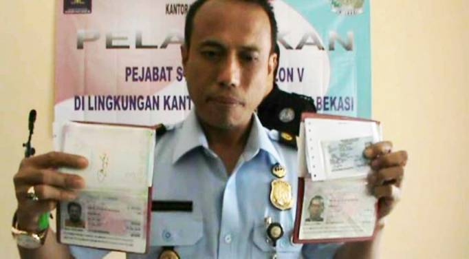 Paspor Palsu