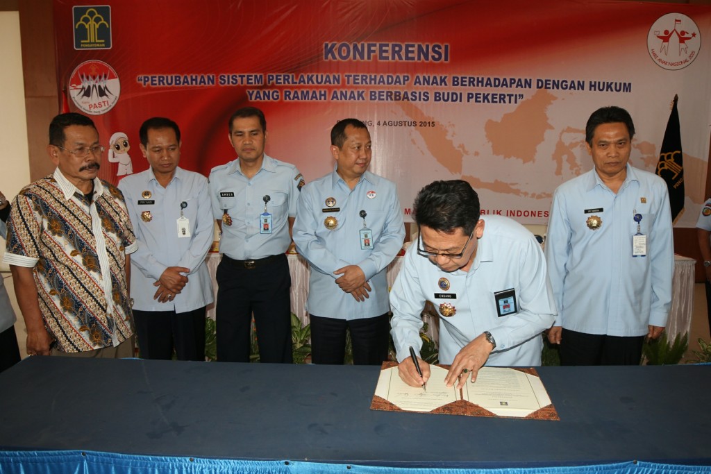 Penandatanganan Kesepakatan sidang sistem perlakuan anak