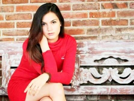 KIA Poetri Tampil Seksi di Film Horor Kia Poetri