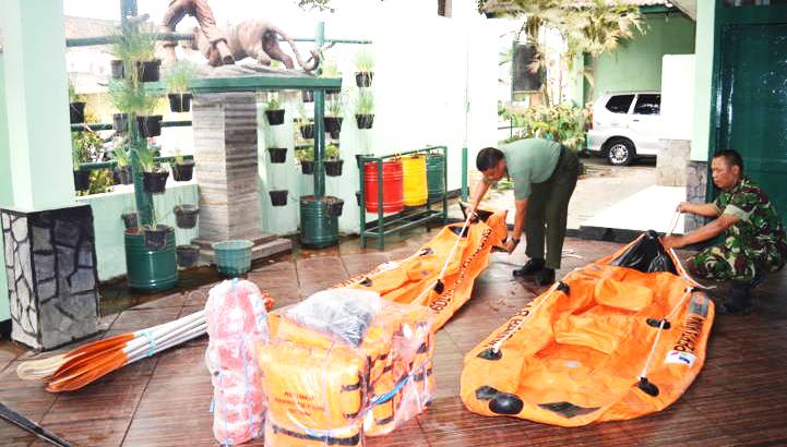 LOGISTIK BANJIR