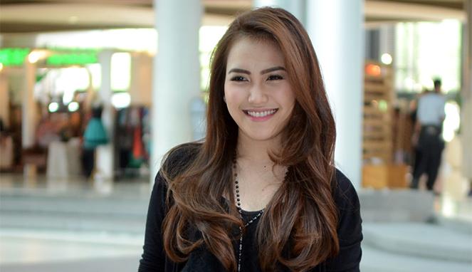 Tak Mau Ribet, Ayu Ting Ting Pilih Sendiri