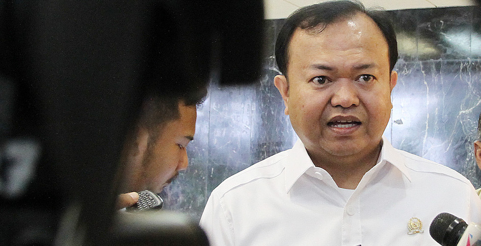 Sekjen Partai NasDem Tak Terlihat Lagi Sejak Diperiksa KPK Sekjen Partai NasDem Tak Terlihat Lagi Sejak Diperiksa KPK