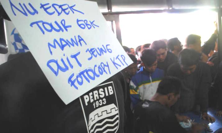 Emil Jadi Jaminan Antri Tiket Final