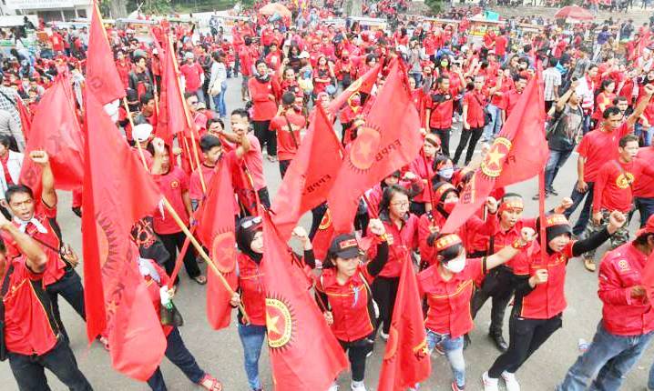 Ilustrasi buruh tuntut kenaikan UMK FAJRI ACHMAD NF. / BANDUNG EKSPRES