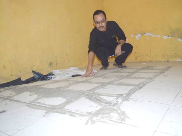 Rumah Rusak