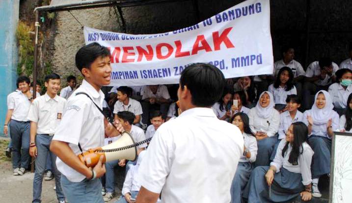 Gelar Aksi Mogok Belajar Gelar Aksi Mogok Belajar
