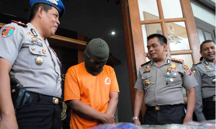 Ekspose Pelaku Pencabulan