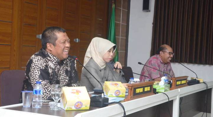 _Ineu Purwadewi Sundari